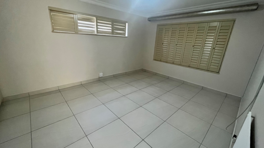 4 Bedroom Property for Sale in Monte Christo Western Cape